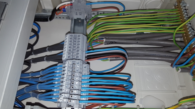 G.Mahil is gespecialiseerd in de aanleg en het onderhoud van elektra
